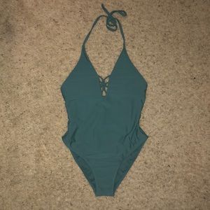 !!! NWOT !!! Adorable One Piece Swimsuit !!!